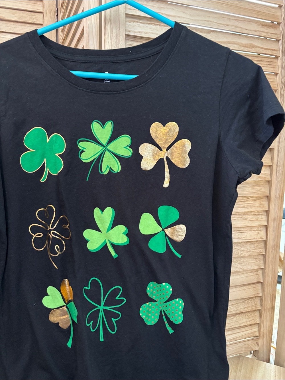 Ladies Black Shamrock Graphic Tee - Green & Gold Large